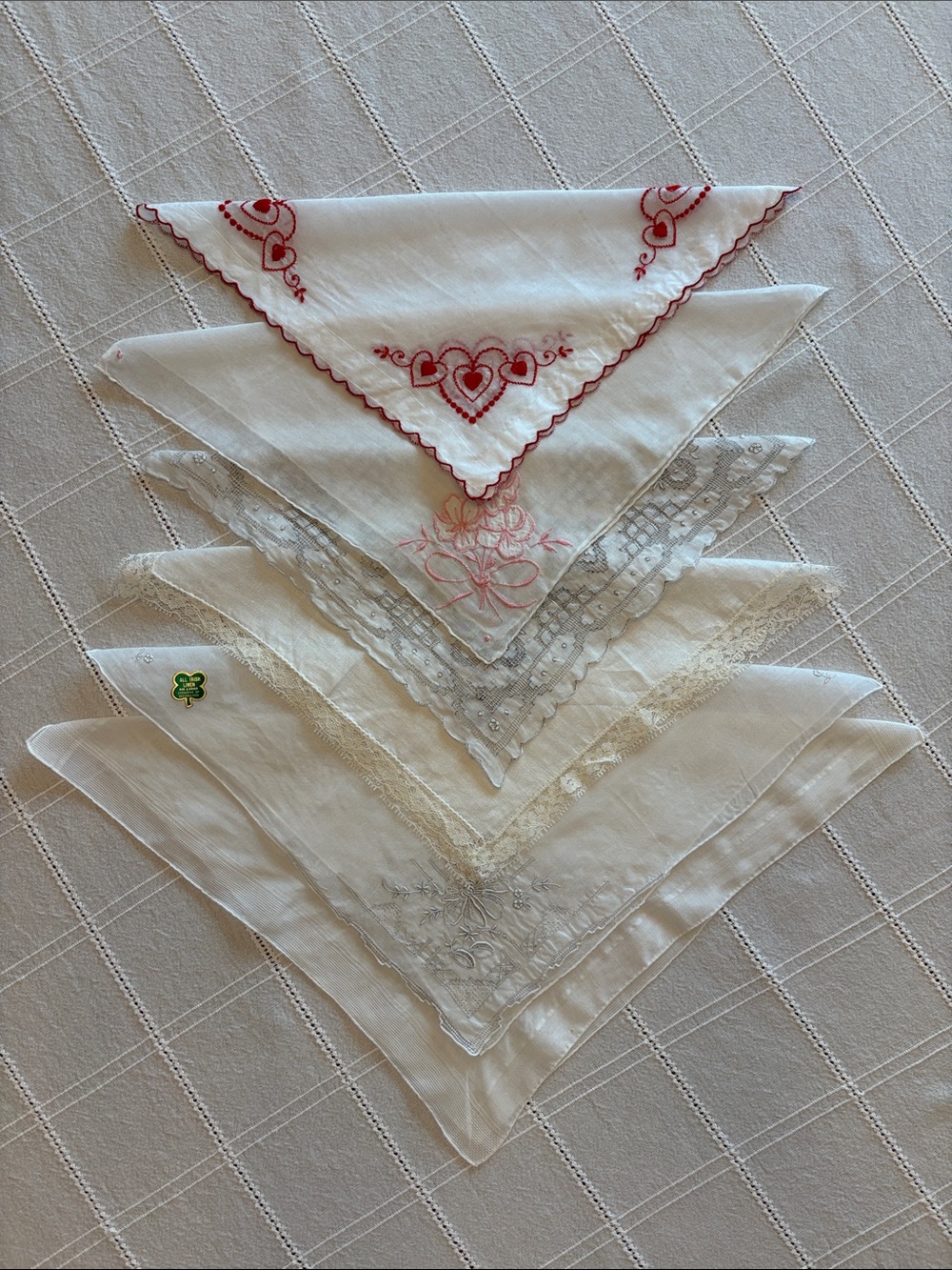 Set of 6 Vintage White Linen Embroidered Handkerchiefs New condition 50’s/60’s
